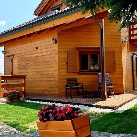 B&B Lo Chalet Di Ocre San Felice d'Ocre Eksteriør billede