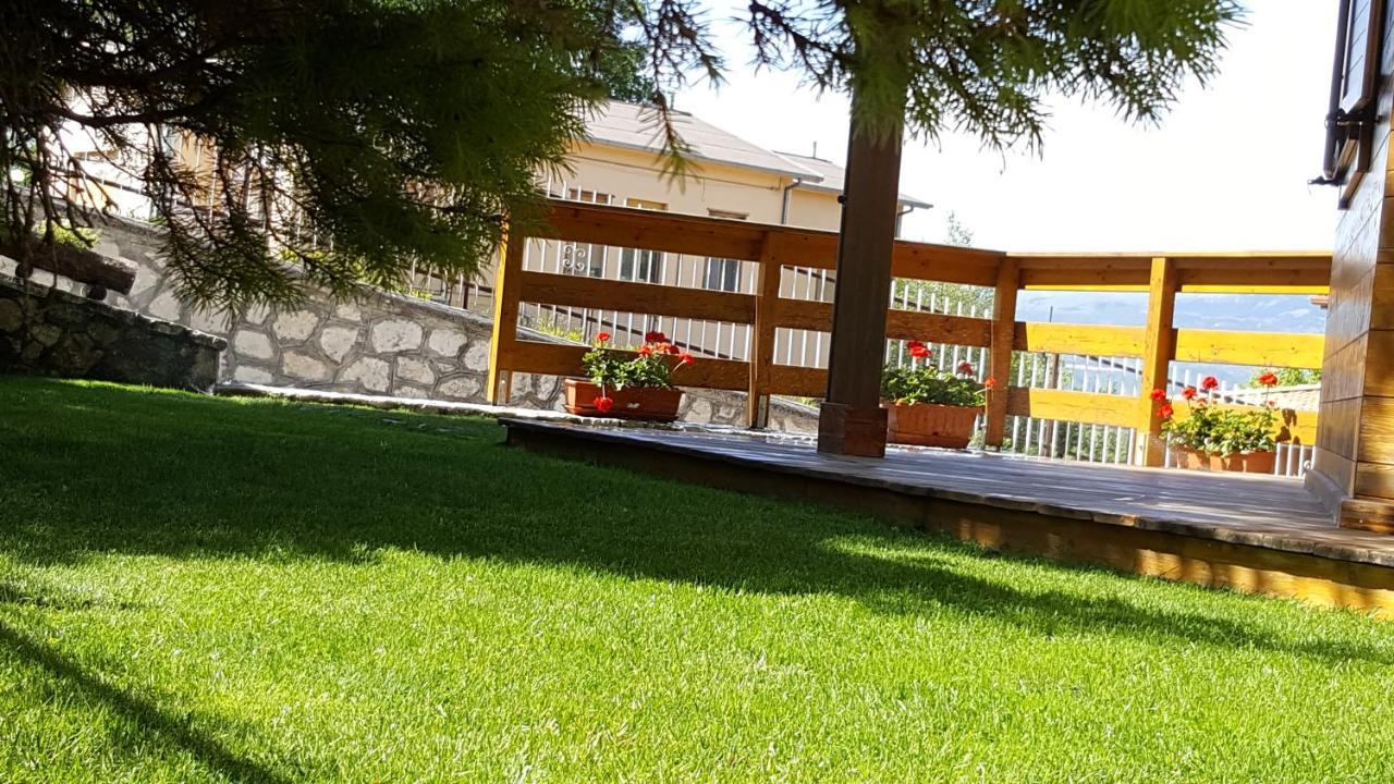 B&B Lo Chalet Di Ocre San Felice d'Ocre Eksteriør billede